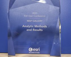 きれいな盾をいただきました!